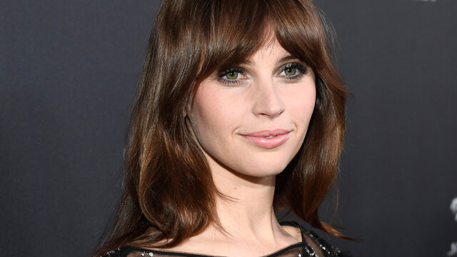 Felicity Jones at the 2016 Britannia Awards Felicity Jones at the 2016 Britannia Awards